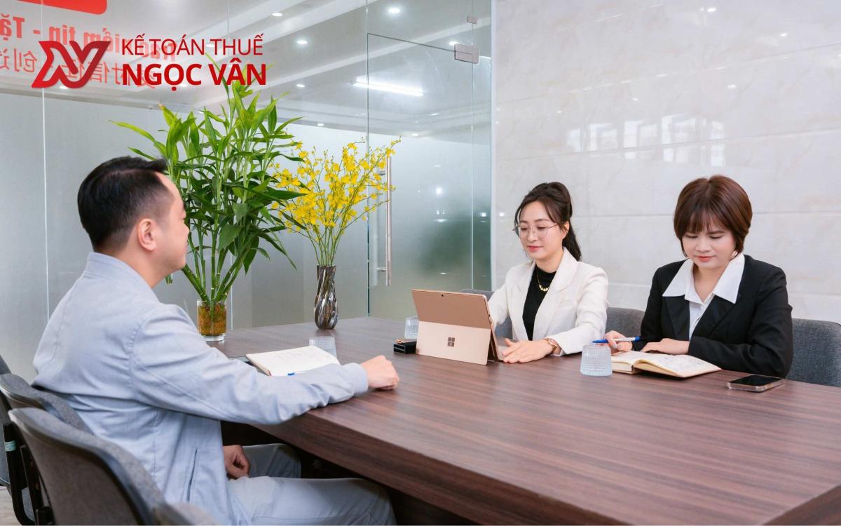 Hợp đồng giao khoán có phải đóng BHXH không?