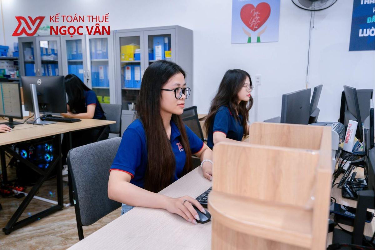 Hợp đồng nào không phải đóng BHXH