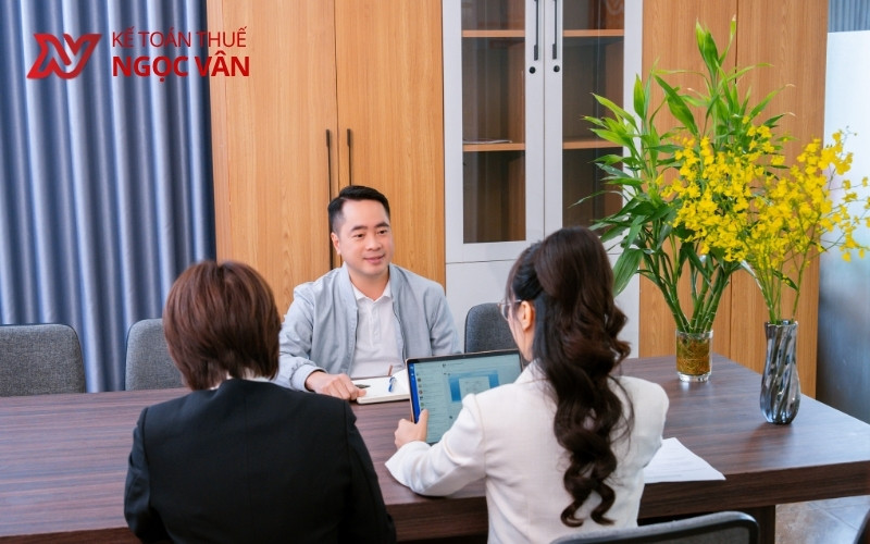 khấu trừ 10% thuế tncn