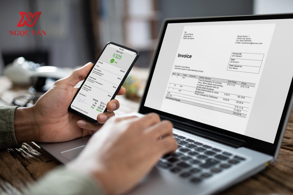 thời điểm xuất hóa đơn khi bán hàng trên shopee